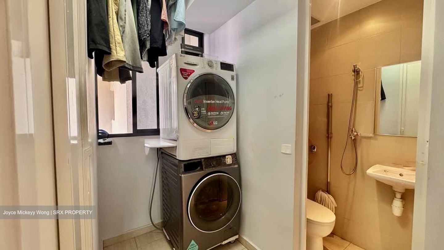 Hundred Palms Residences (D19), Condominium #551184001
